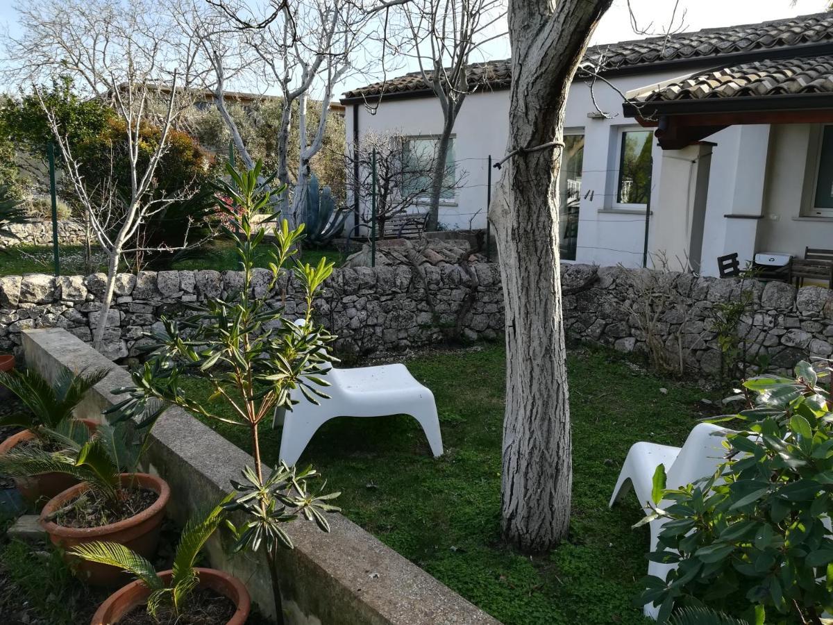 Casa Degli Avi Don Neli, Immersa Nella Natura 모디카 외부 사진